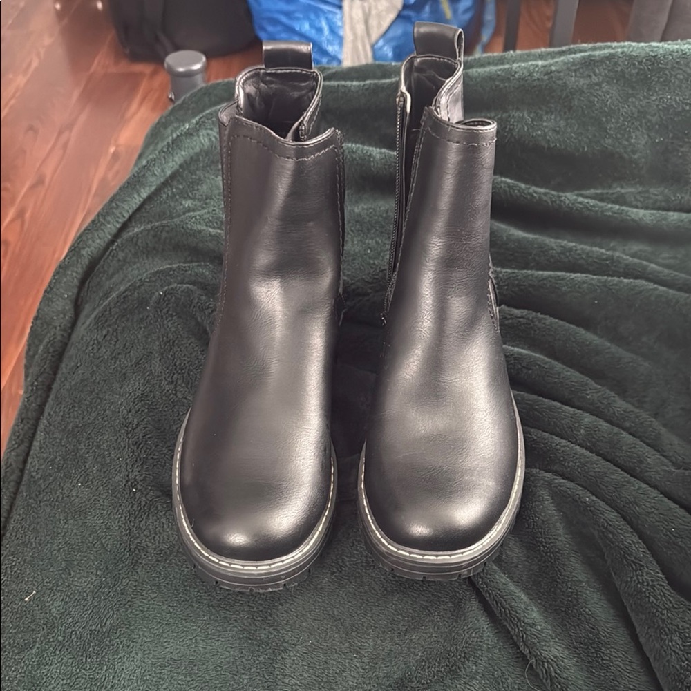 Black Ankle Boots kohls